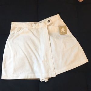 NWT Partners White Skort shorts Size 12